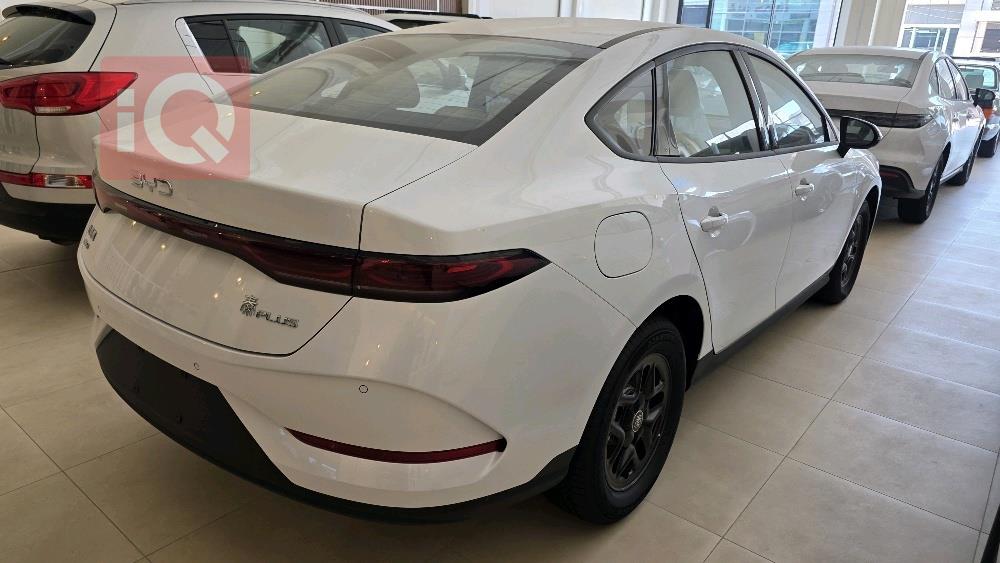 بي واي دي Qin Plus